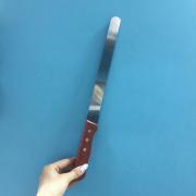 Нож для бисквита крупные зубцы, ручка дерево, рабочая поверхность 25 см