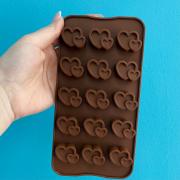 Форма силиконовая для шоколада «Два сердца» 15 ячеек
