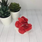 Цветок шиповника (красный) 1 шт